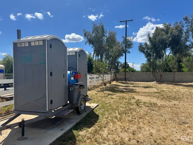 5707 Bussell Road, Bakersfield, CA 93314