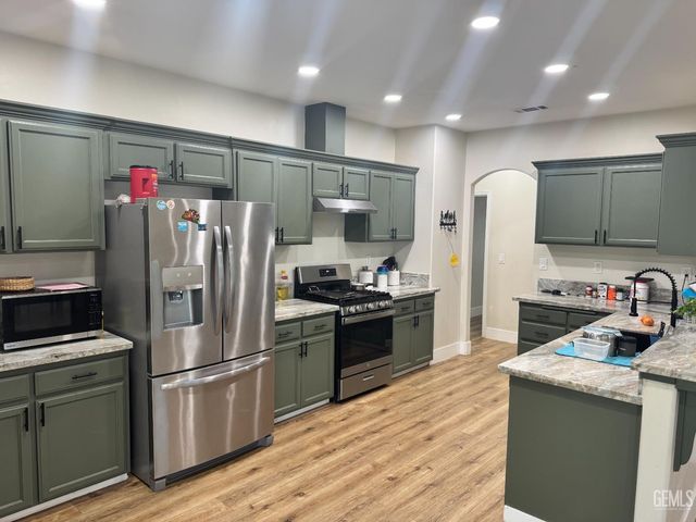 5707 Bussell Road, Bakersfield, CA 93314