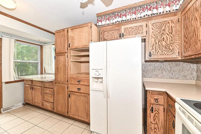 721 Oak Ridge COURT, Waukesha, WI 53188