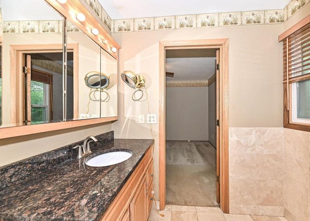 721 Oak Ridge COURT, Waukesha, WI 53188