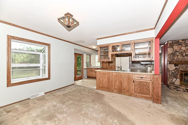 721 Oak Ridge COURT, Waukesha, WI 53188