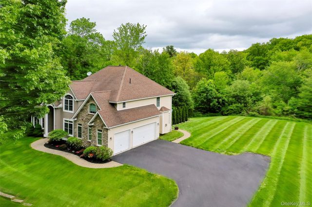 66 Carol Lane, Poughquag, NY 12570