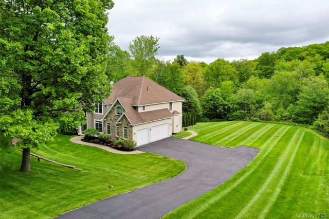 66 Carol Lane, Poughquag, NY 12570