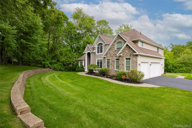 66 Carol Lane, Poughquag, NY 12570