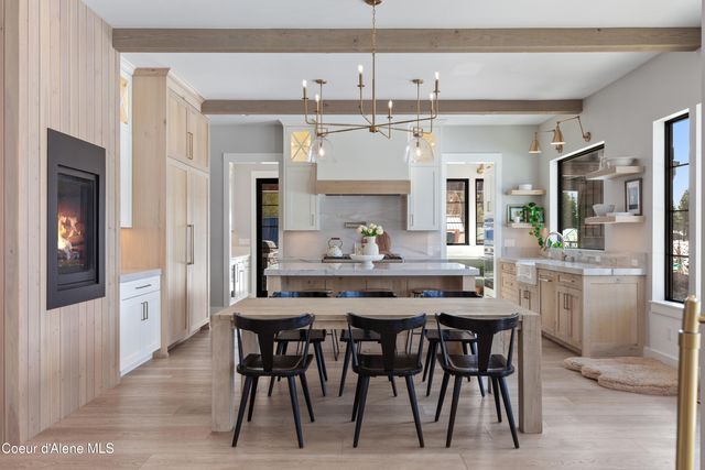 713 N Center Valley Rd, Sandpoint, ID 83864