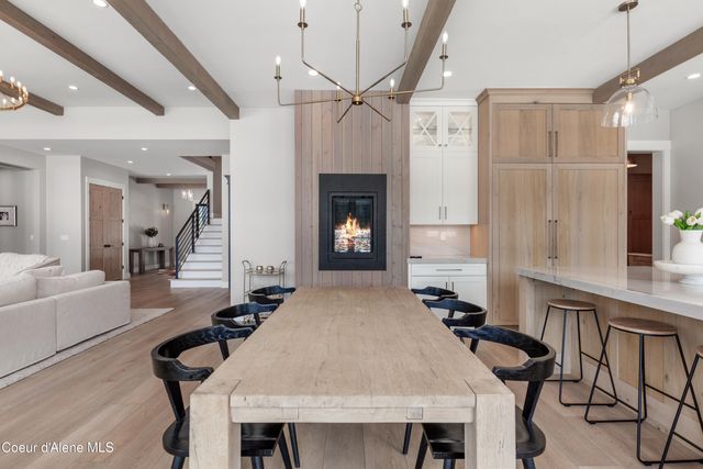 713 N Center Valley Rd, Sandpoint, ID 83864