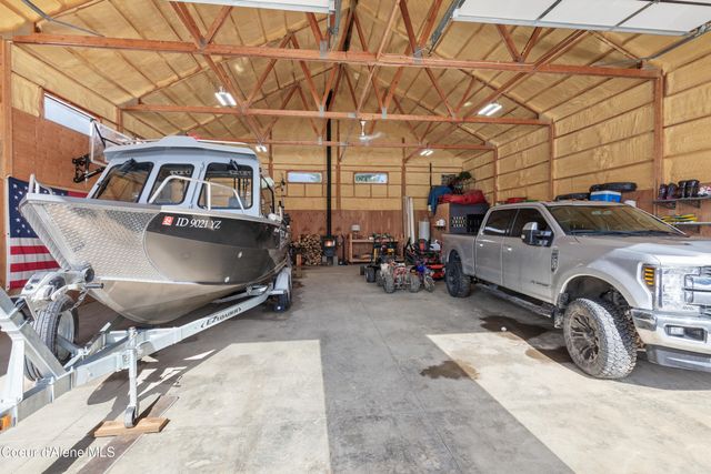 713 N Center Valley Rd, Sandpoint, ID 83864