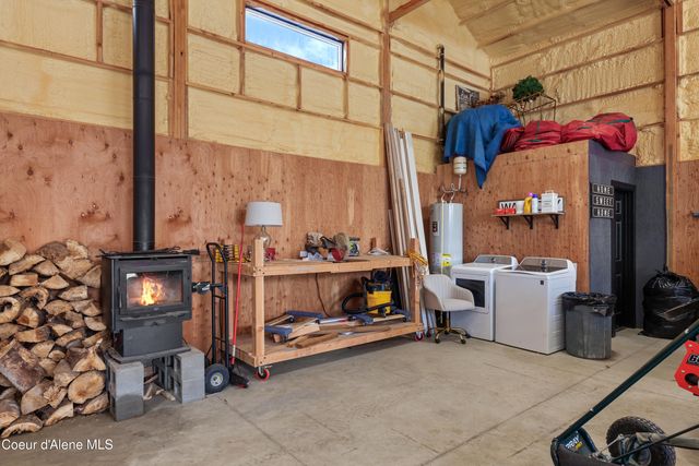 713 N Center Valley Rd, Sandpoint, ID 83864