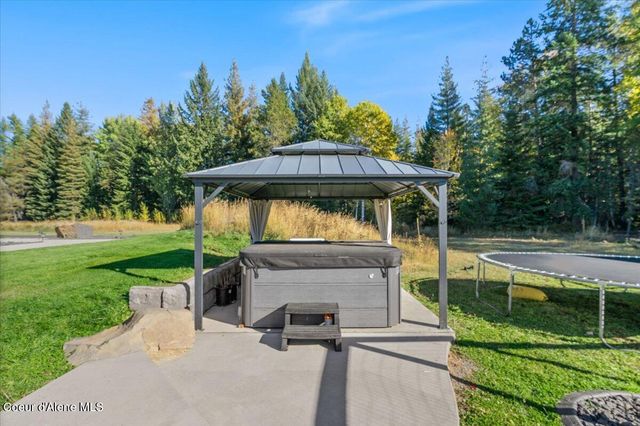 713 N Center Valley Rd, Sandpoint, ID 83864