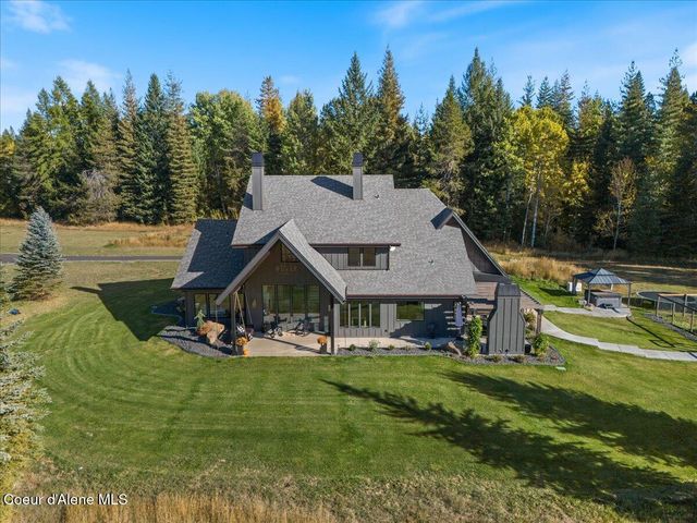713 N Center Valley Rd, Sandpoint, ID 83864