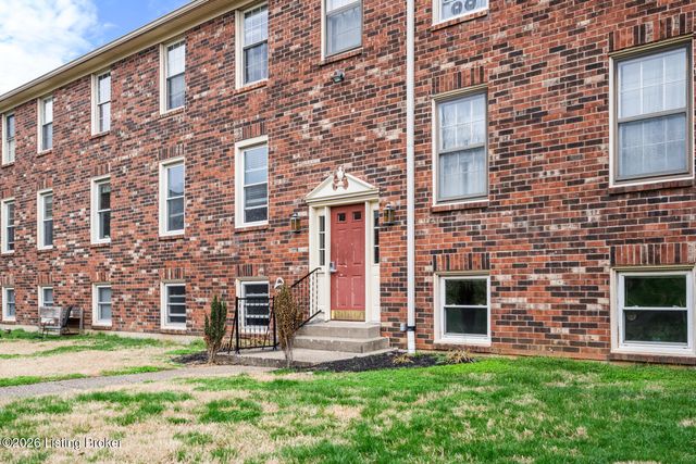 1008 Lake Way D2, Louisville, KY 40222