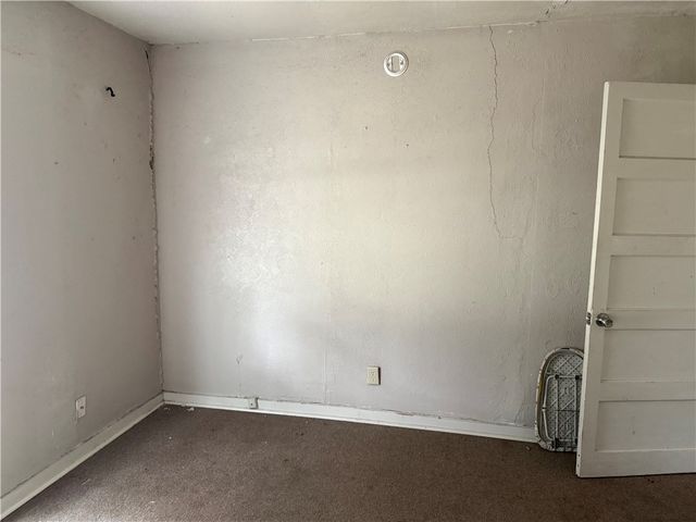 1131 E 5th St, Alice, TX 78332
