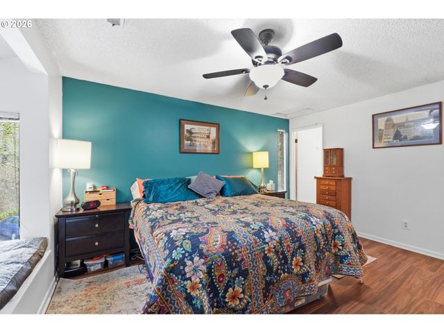 219 CERVANTES 219, Lake Oswego, OR 97035