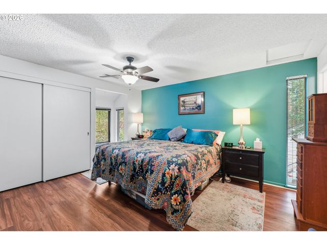 219 CERVANTES 219, Lake Oswego, OR 97035