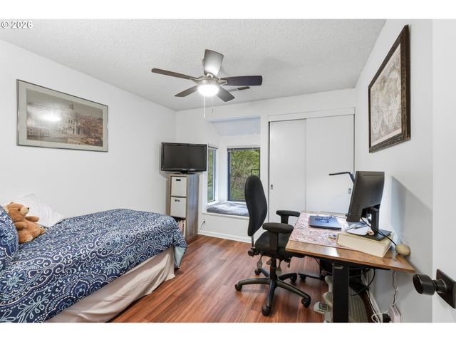 219 CERVANTES 219, Lake Oswego, OR 97035