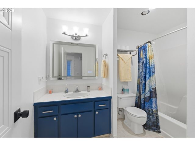 219 CERVANTES 219, Lake Oswego, OR 97035