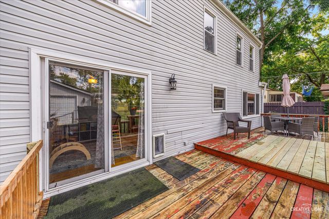 818 Menominee Drive, Lake In The Hills, IL 60156