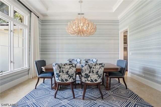 160 16th AVE S, Naples, FL 34102
