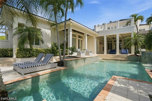 160 16th AVE S, Naples, FL 34102