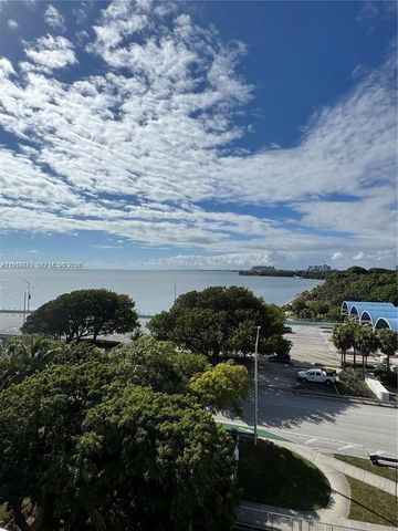 150 SE 25th Rd 8L, Miami, FL 33129