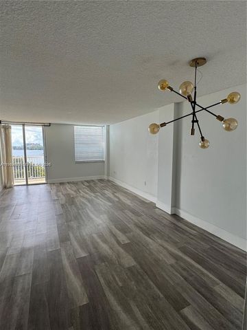 150 SE 25th Rd 8L, Miami, FL 33129