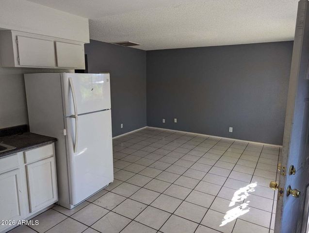 2957 E ATLANTA Avenue, Phoenix, AZ 85040