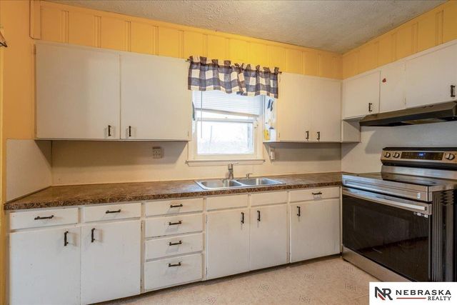 608 S 8th Street, Plattsmouth, NE 68048