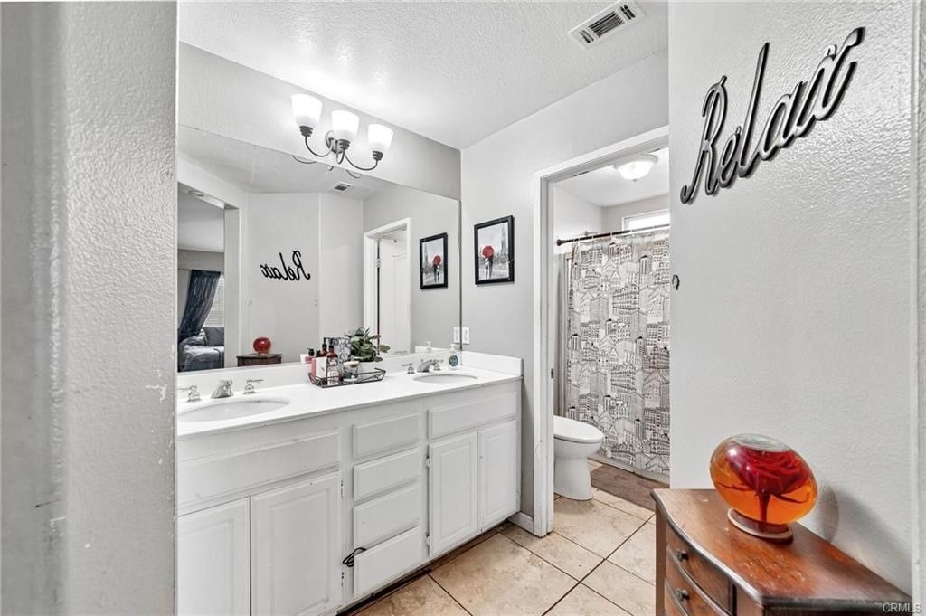 Image 15 of property listing at 477 La Boca, San Jacinto, CA 92582