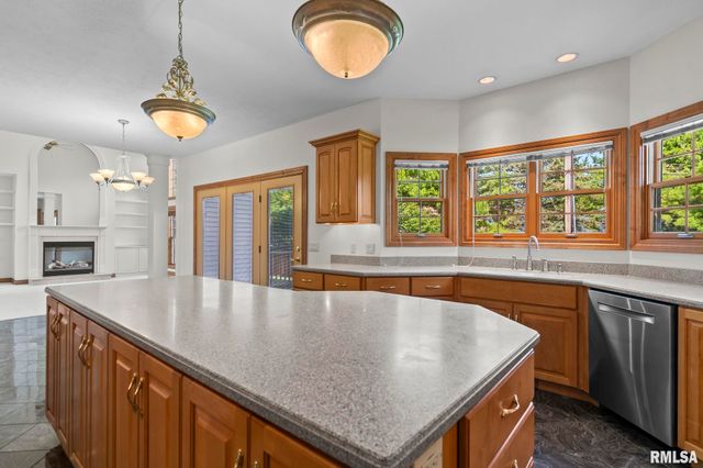 4809 Bears Paw Court, Springfield, IL 62711