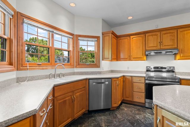 4809 Bears Paw Court, Springfield, IL 62711