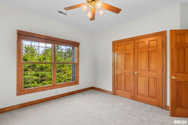 4809 Bears Paw Court, Springfield, IL 62711