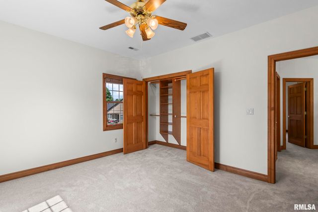4809 Bears Paw Court, Springfield, IL 62711