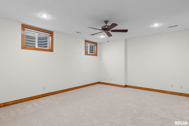 4809 Bears Paw Court, Springfield, IL 62711