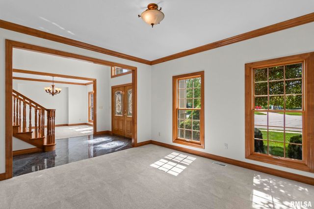 4809 Bears Paw Court, Springfield, IL 62711