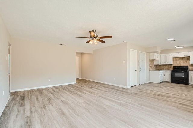 413 Lindo Drive, Mesquite, TX 75149