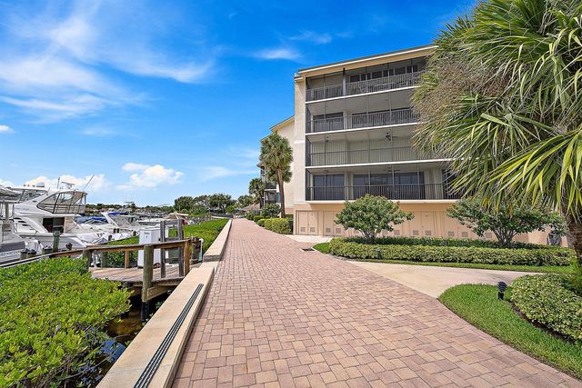 16910 Bay Street E204, Jupiter, FL 33477