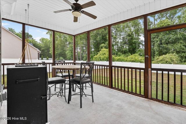 110 Barringer Drive, La Grange, NC 28551