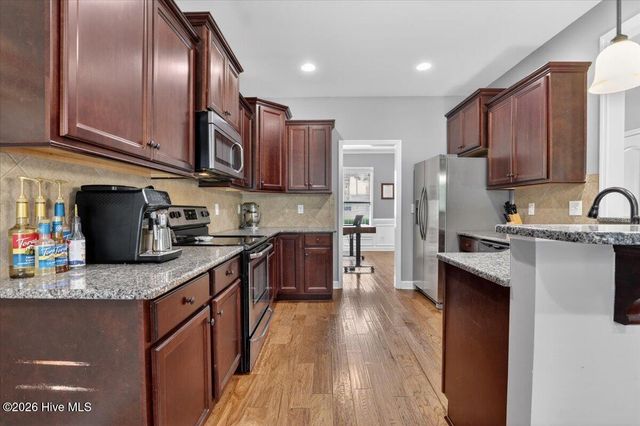 110 Barringer Drive, La Grange, NC 28551