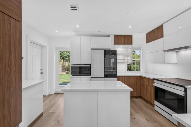 1309 N PALMWAY, Lake Worth Beach, FL 33460