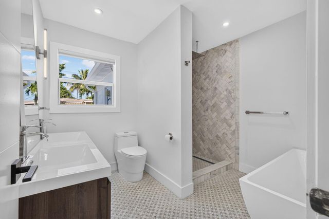 1309 N PALMWAY, Lake Worth Beach, FL 33460