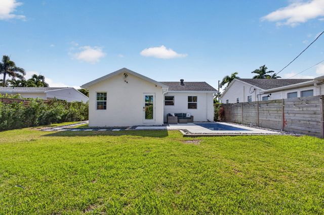 1309 N PALMWAY, Lake Worth Beach, FL 33460