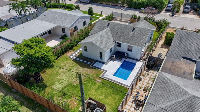 1309 N PALMWAY, Lake Worth Beach, FL 33460