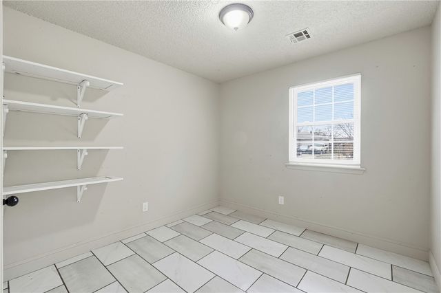 2309 W Meadow Lane, Rogers, AR 72756