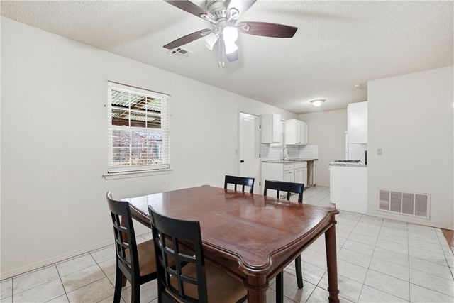 2309 W Meadow Lane, Rogers, AR 72756