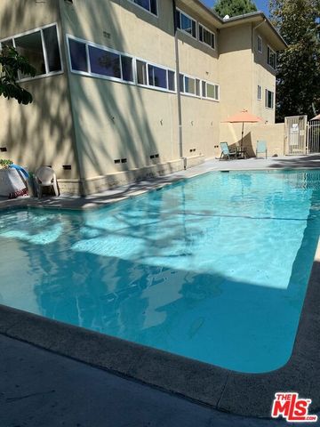 11138 Aqua Vista Street 60, North Hollywood, CA 91602