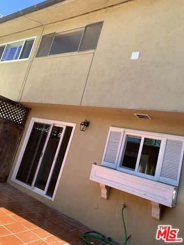 11138 Aqua Vista Street 60, North Hollywood, CA 91602
