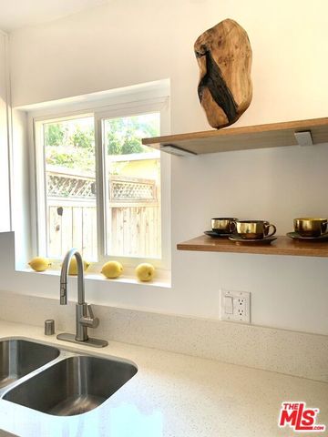 11138 Aqua Vista Street 60, North Hollywood, CA 91602