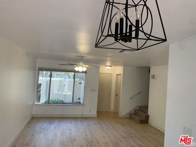 11138 Aqua Vista Street 60, North Hollywood, CA 91602