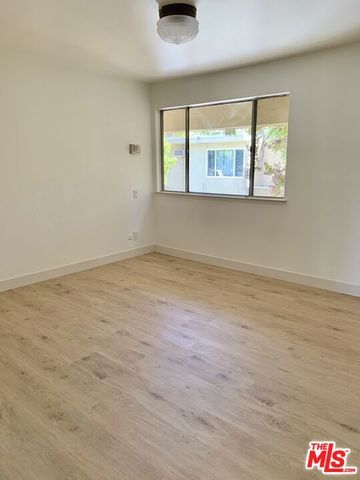 11138 Aqua Vista Street 60, North Hollywood, CA 91602