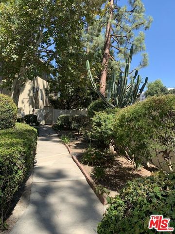 11138 Aqua Vista Street 60, North Hollywood, CA 91602